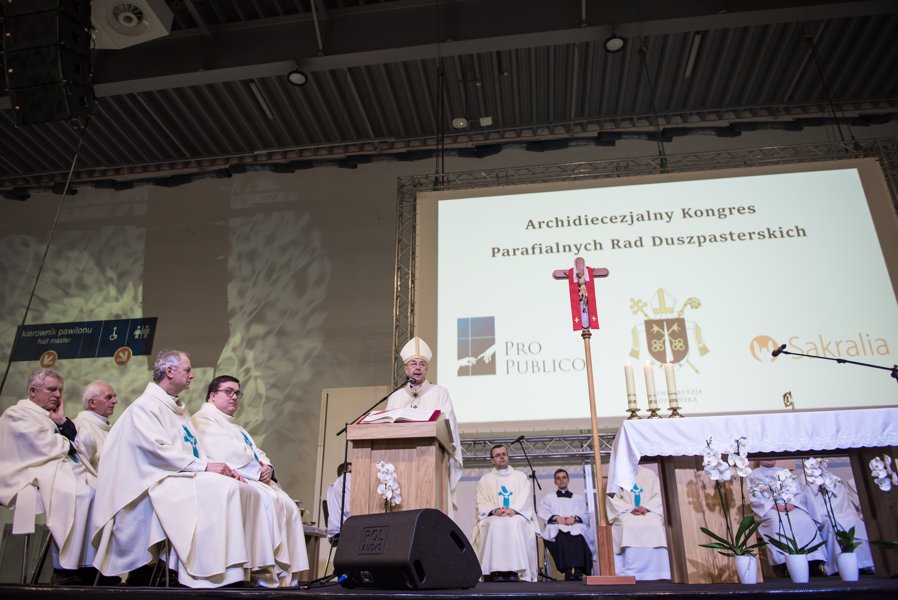 Znaczny wzrost zwiedzających na targach SAKRALIA 2018 w Poznaniu 